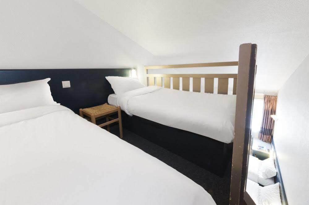 B&B Hotel Avranches Baie Du Mont St-Michel 2* Le Val-Saint-Pere